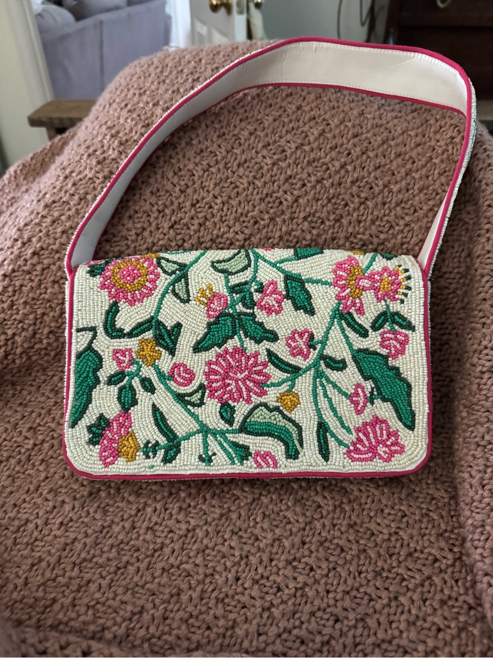 Beaded Floral Crossbody Bag in White, Pink & Green NWT - Picture 2 of 5